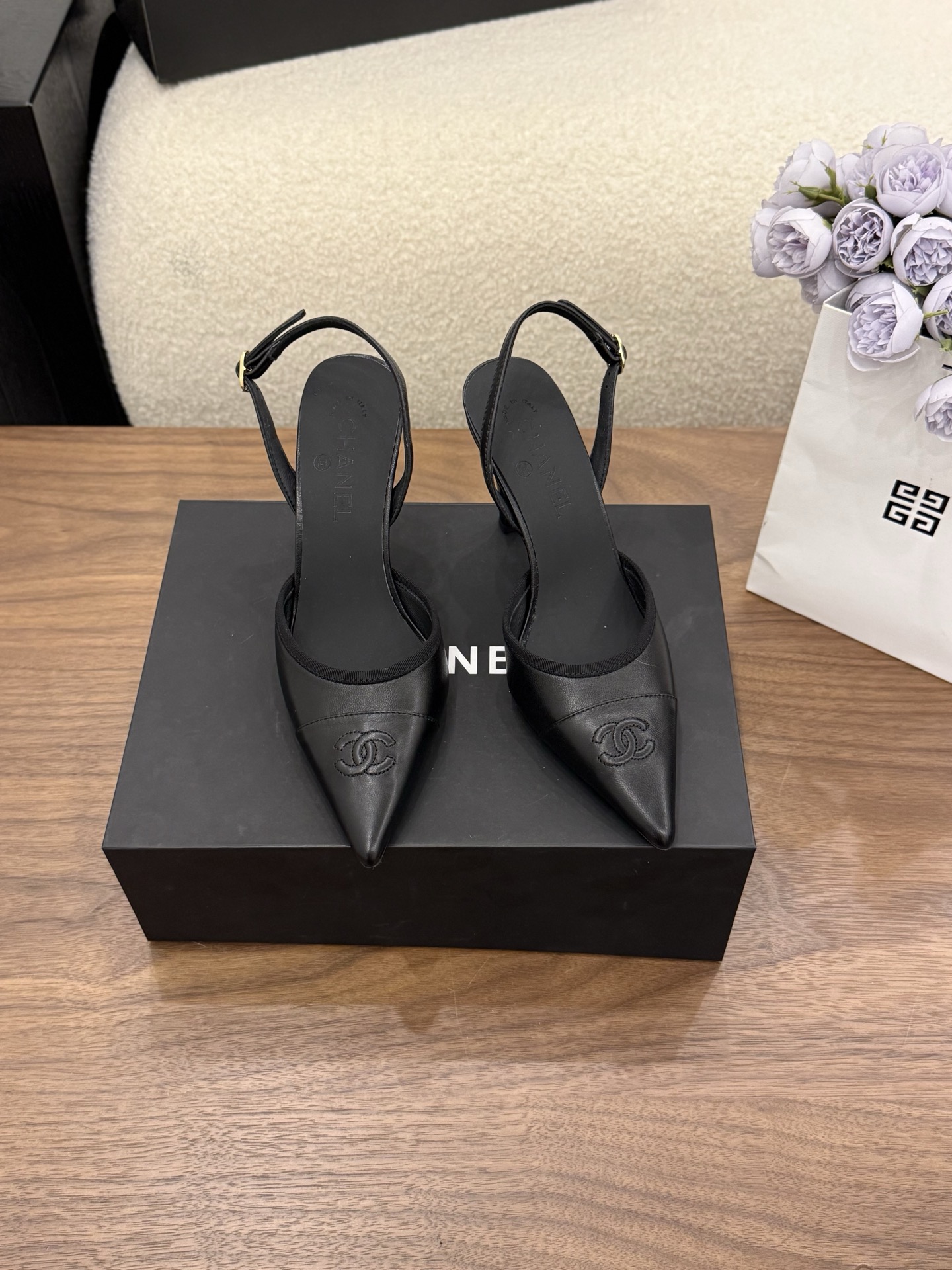 Women's high heels